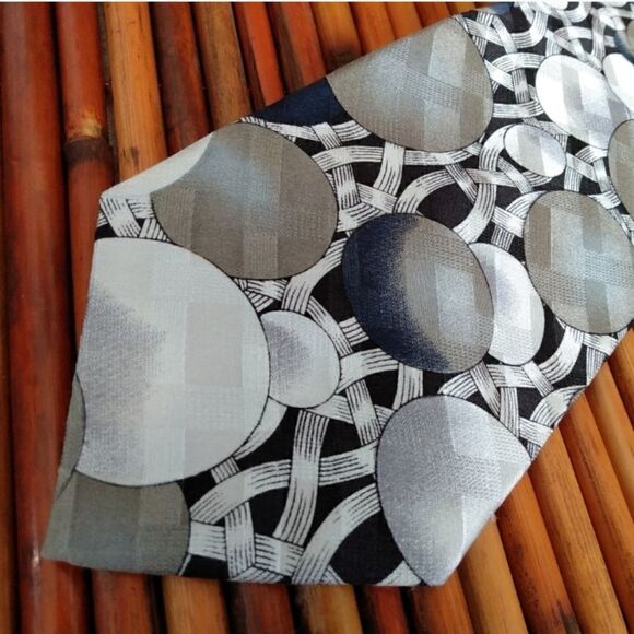 EUC PIERRE BALMAIN Monochrome Black/White/Gray Weaved w/Circles 100% Silk Tie - Picture 1 of 8